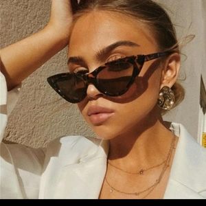 Cat Eye Tortoiseshell Animal Print Sunglasses